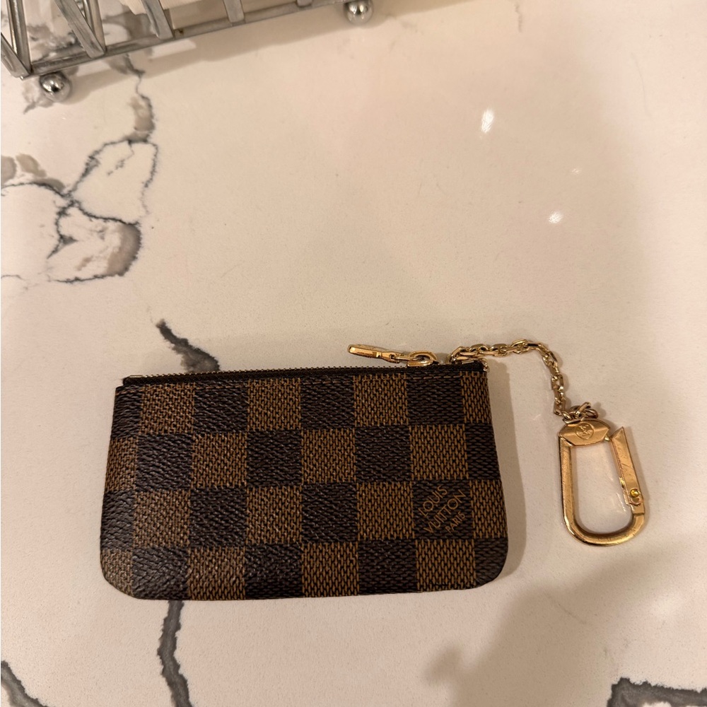 Louis Vuitton Dark Brown Checkered Key Holder - Picture 2 of 5